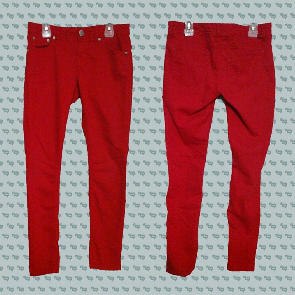 Almost Famous Skinny Jeans Size 7